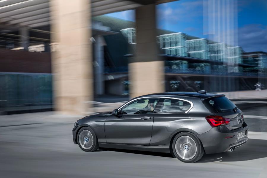  BMW 120d Urban Line 3-Door 2015 года  (фото 14 из 29)